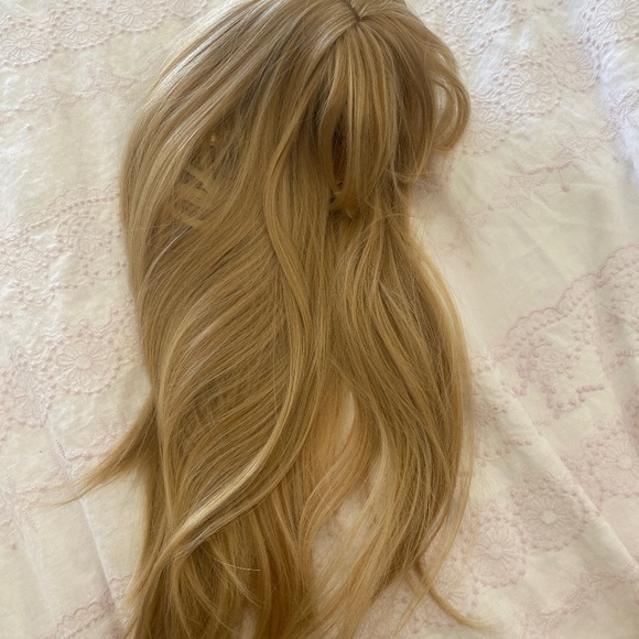 Blond wig with bangs - Picture 1 of 1